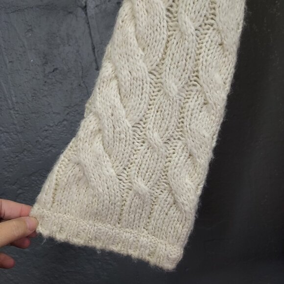 G.I.L.I. Cable Knit Sweater XS Faux Fur Hood Bell Sleeve Cream V-Neck Pullover - Picture 3 of 12